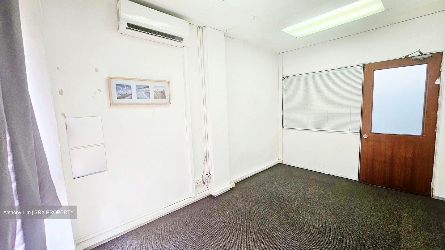 Hongkong Street (D1), Office #549240121